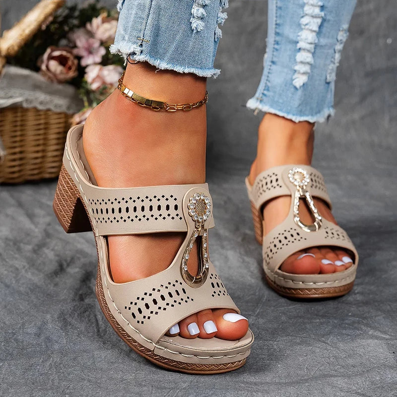 Yora | Chic and Comfortable Orthopedic Sandals
